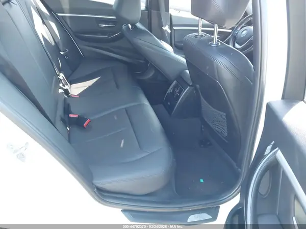 WBA8E3G54GNU01715 2016 BMW 3ER - Image 8