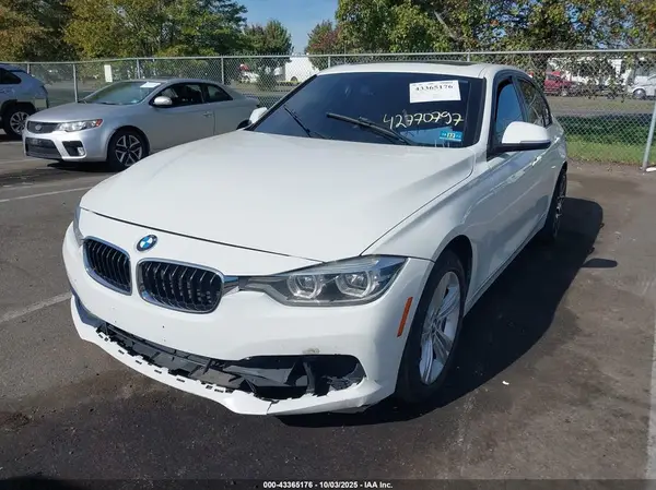 WBA8E3G55GNT26765 2016 BMW 3ER - Image 2