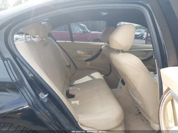 WBA8E3G55GNU00394 2016 BMW 3ER - Image 8