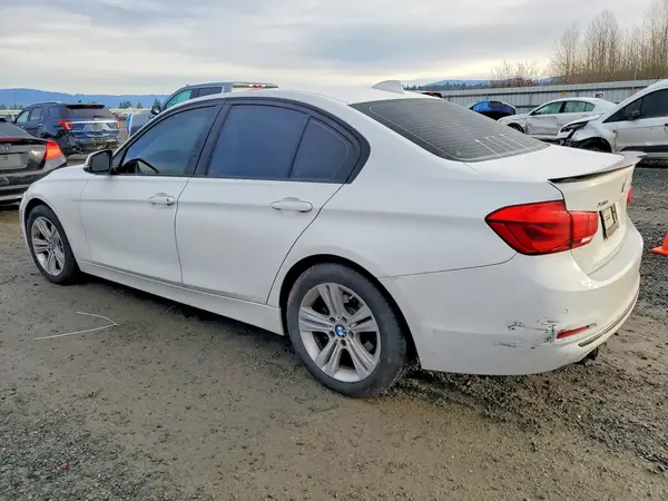 WBA8E3G55GNU02095 2016 BMW 3ER - Image 2