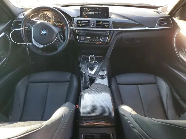WBA8E3G55GNU04963 2016 BMW 3ER - Image 8