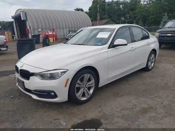 WBA8E3G56GNU00064 2016 BMW 3ER - Image 2