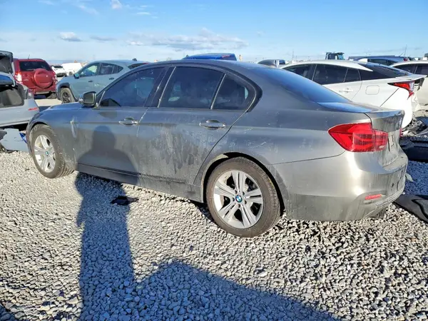 WBA8E3G57GNU02017 2016 BMW 3ER - Image 2