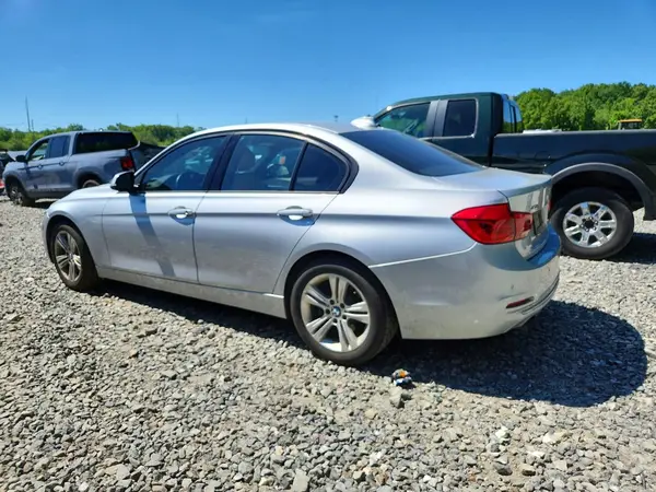 WBA8E3G58GNT75104 2016 BMW 3ER - Image 2
