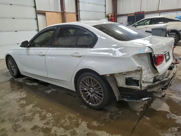 WBA8E3G58GNT77645 2016 BMW 3ER - Image 2