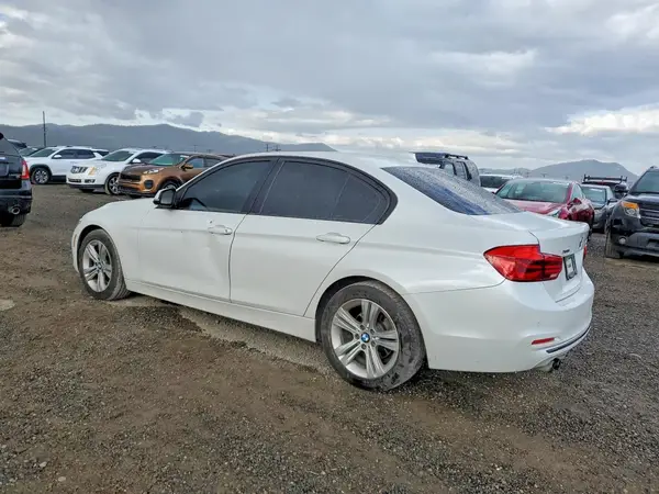 WBA8E3G58GNU00177 2016 BMW 3ER - Image 2