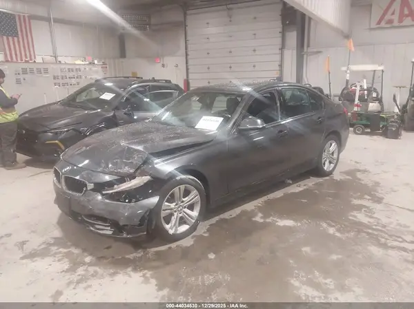 WBA8E3G58GNU00454 2016 BMW 3ER - Image 2