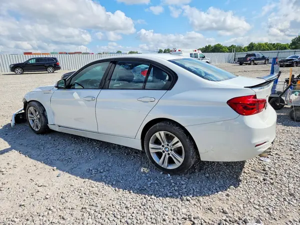 WBA8E3G59GNT77881 2016 BMW 3ER - Image 2