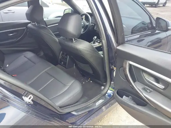 WBA8E3G59GNU00379 2016 BMW 3ER - Image 8