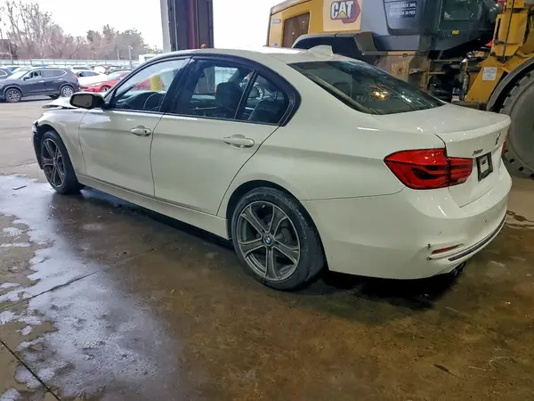 WBA8E3G59GNU05940 2016 BMW 3ER - Image 2