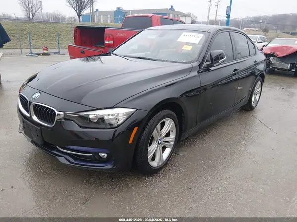 WBA8E3G5XGNT76884 2016 BMW 3ER - Image 2