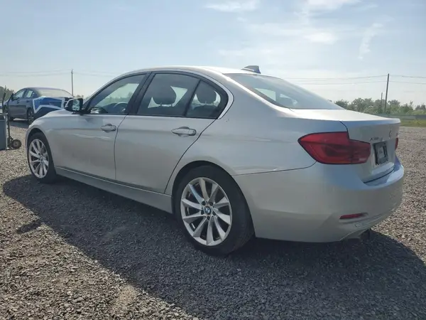 WBA8E3G5XGNT76920 2016 BMW 3ER - Image 2