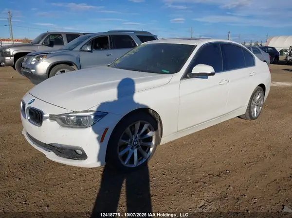 WBA8E3G5XGNT77517 2016 BMW 3ER - Image 2
