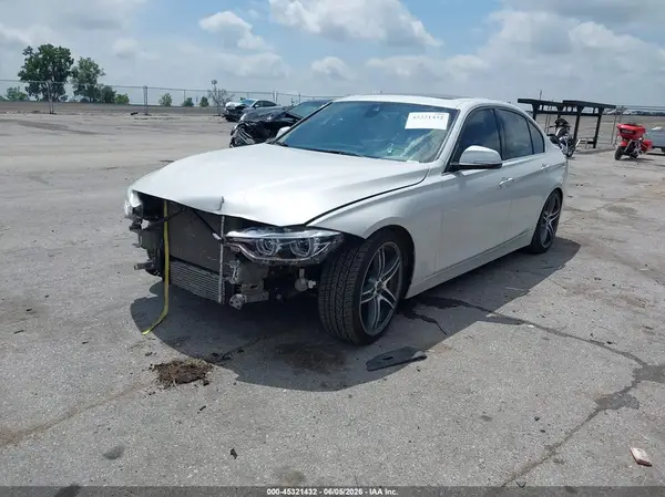 WBA8E3G5XGNU00469 2016 BMW 3ER - Image 2