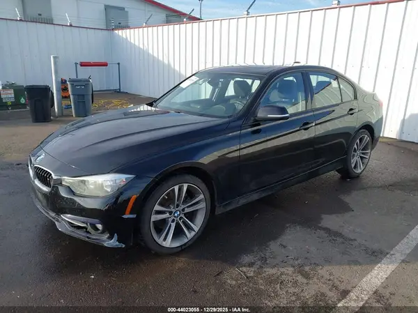 WBA8E3G5XGNU03405 2016 BMW 3ER - Image 2