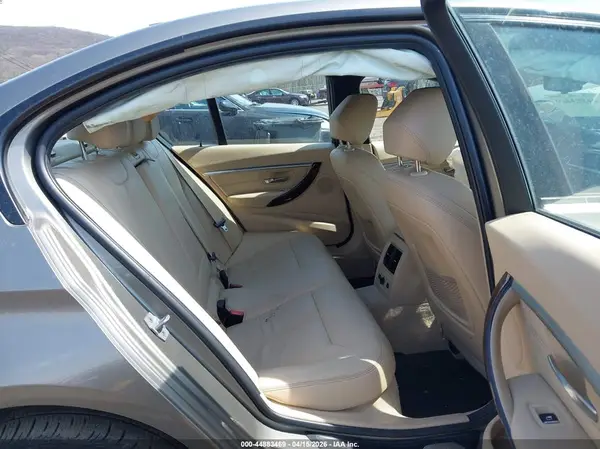 WBA8E3G5XGNU04375 2016 BMW 3ER - Image 8