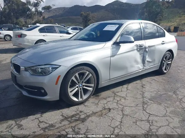WBA8E5C34HK388970 2017 BMW 3ER - Image 2