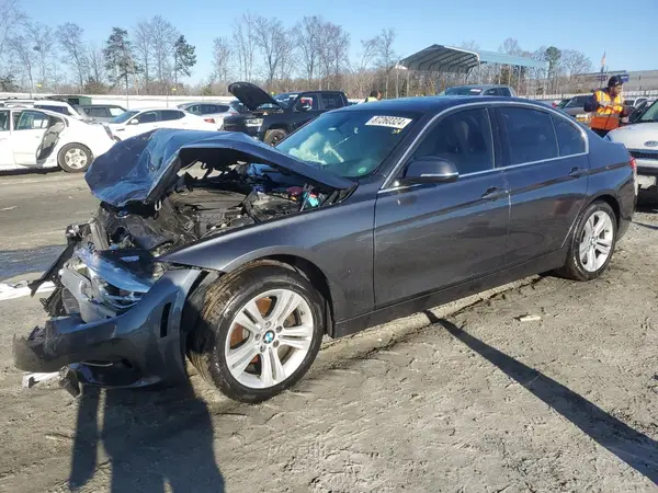 WBA8E5C36HK389022 2017 BMW 3ER - Image 1