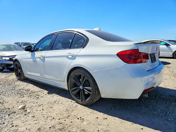 WBA8E5C37HK388929 2017 BMW 3ER - Image 2