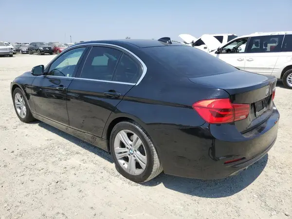 WBA8E5C50JA507708 2018 BMW 3ER - Image 2