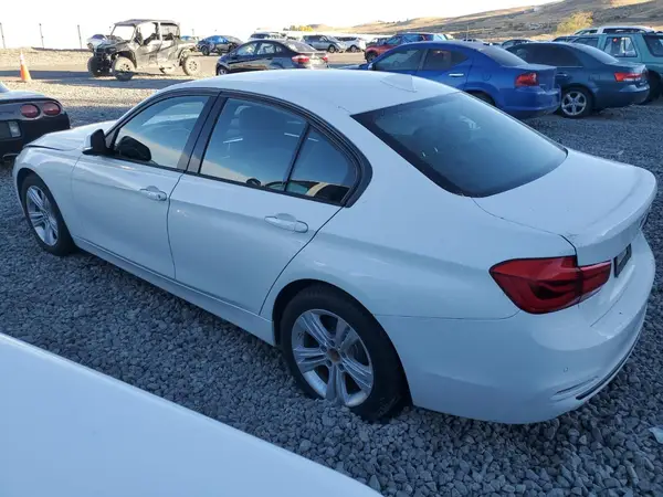 WBA8E5C51GK388411 2016 BMW 3ER - Image 2