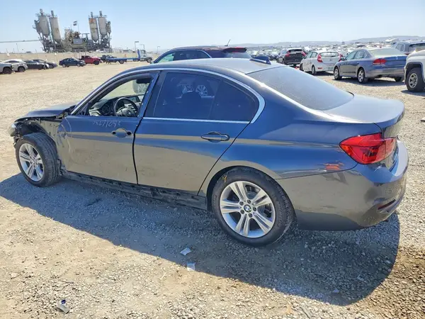 WBA8E5C54JA506710 2018 BMW 3ER - Image 2