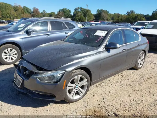 WBA8E5C55JA507607 2018 BMW 3ER - Image 2