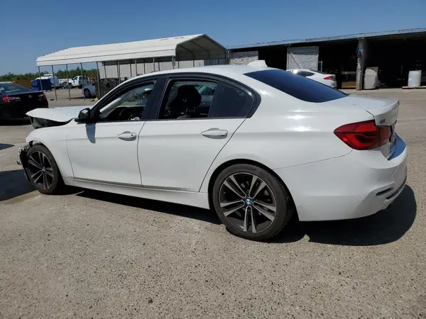 WBA8E5C56JA507664 2018 BMW 3ER - Image 2