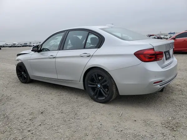 WBA8E5C58JA246277 2018 BMW 3ER - Image 2