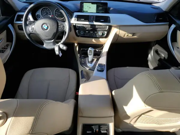 WBA8E5G30HNU44489 2017 BMW 3ER - Image 8
