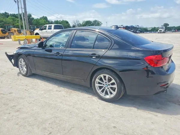WBA8E5G30HNU44654 2017 BMW 3ER - Image 2