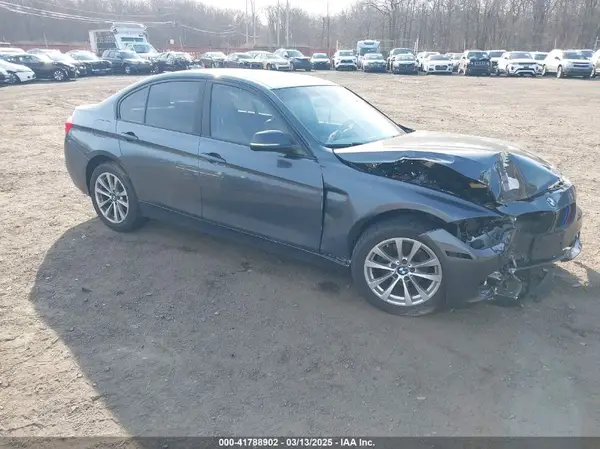WBA8E5G31HNU43805 2017 BMW 3ER - Image 1