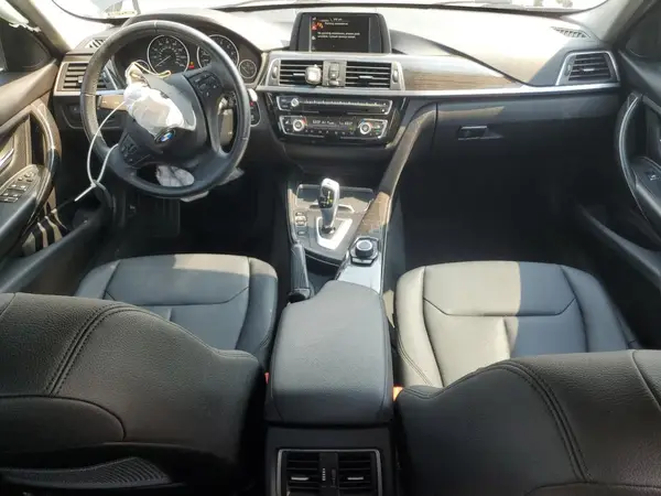 WBA8E5G31HNU44128 2017 BMW 3ER - Image 8