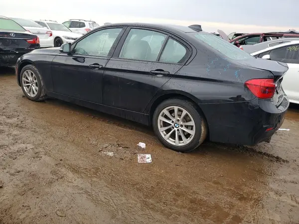 WBA8E5G31HNU44985 2017 BMW 3ER - Image 2
