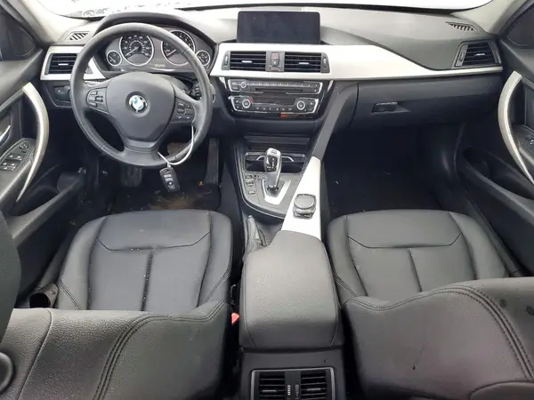 WBA8E5G31HNU44985 2017 BMW 3ER - Image 8