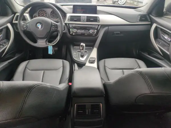 WBA8E5G32HNU43814 2017 BMW 3ER - Image 8
