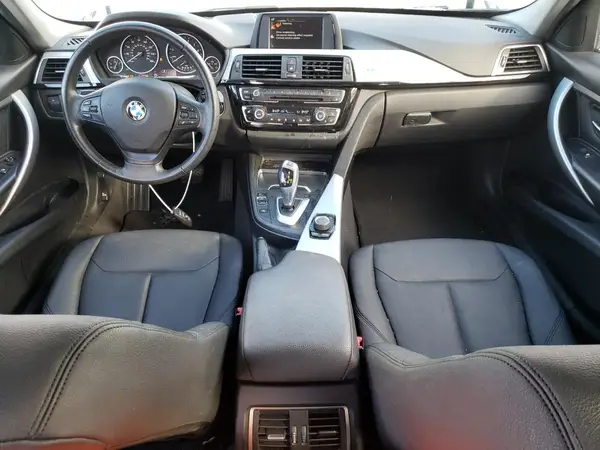WBA8E5G32HNU45076 2017 BMW 3ER - Image 8