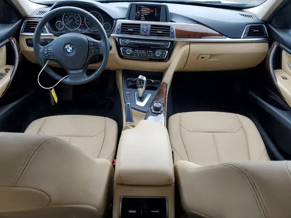 WBA8E5G32HNU45238 2017 BMW 3ER - Image 8