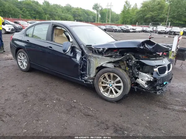 WBA8E5G33HNU42803 2017 BMW 3ER - Image 1