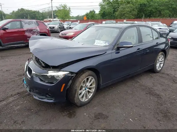 WBA8E5G33HNU42803 2017 BMW 3ER - Image 2