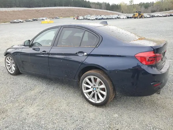 WBA8E5G33HNU43708 2017 BMW 3ER - Image 2