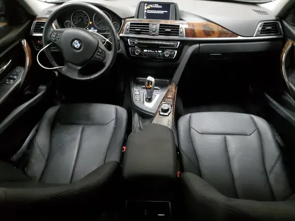 WBA8E5G33HNU44812 2017 BMW 3ER - Image 8