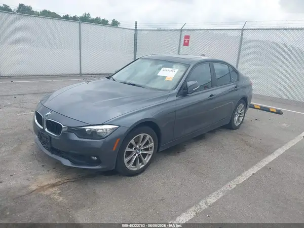 WBA8E5G33HNU45197 2017 BMW 3ER - Image 2