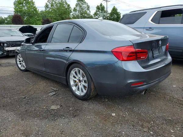 WBA8E5G34HNU42616 2017 BMW 3ER - Image 2