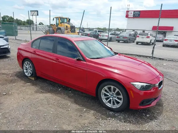 WBA8E5G34HNU43068 2017 BMW 3ER - Image 1