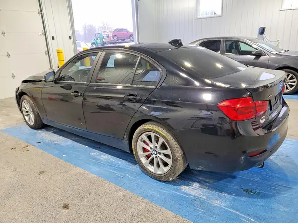 WBA8E5G34HNU44155 2017 BMW 3ER - Image 2