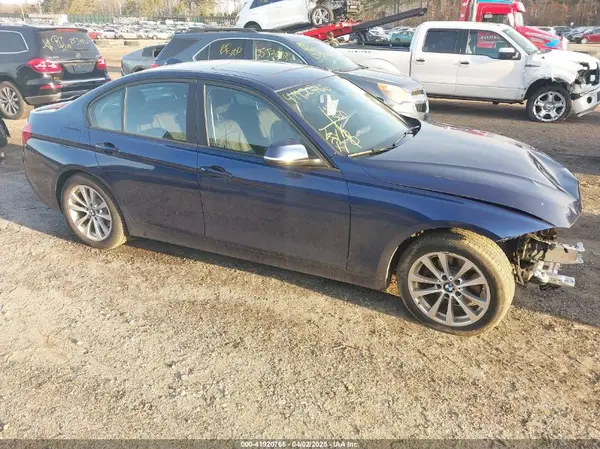 WBA8E5G34HNU44446 2017 BMW 3ER - Image 1