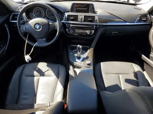 WBA8E5G34HNU44964 2017 BMW 3ER - Image 8