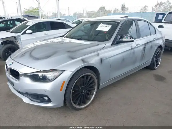 WBA8E5G35HNU44567 2017 BMW 3ER - Image 2
