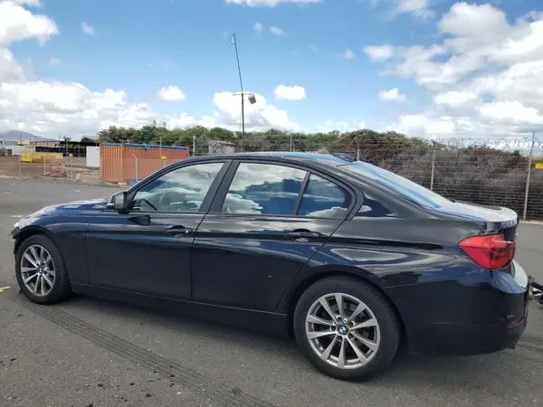 WBA8E5G35HNU44665 2017 BMW 3ER - Image 2